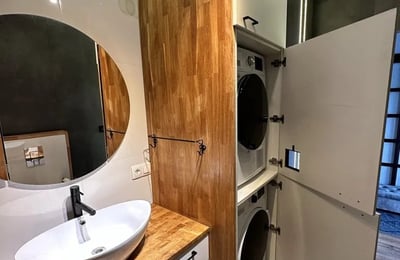 Аренда современной меблированной 2-комнатной квартиры 37 м², Гжегужки, Краков, Польша